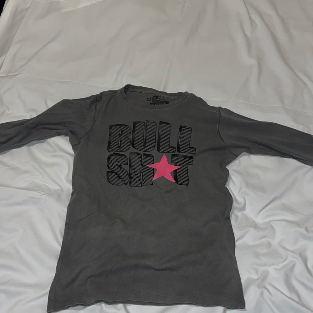 Used shirt with logo